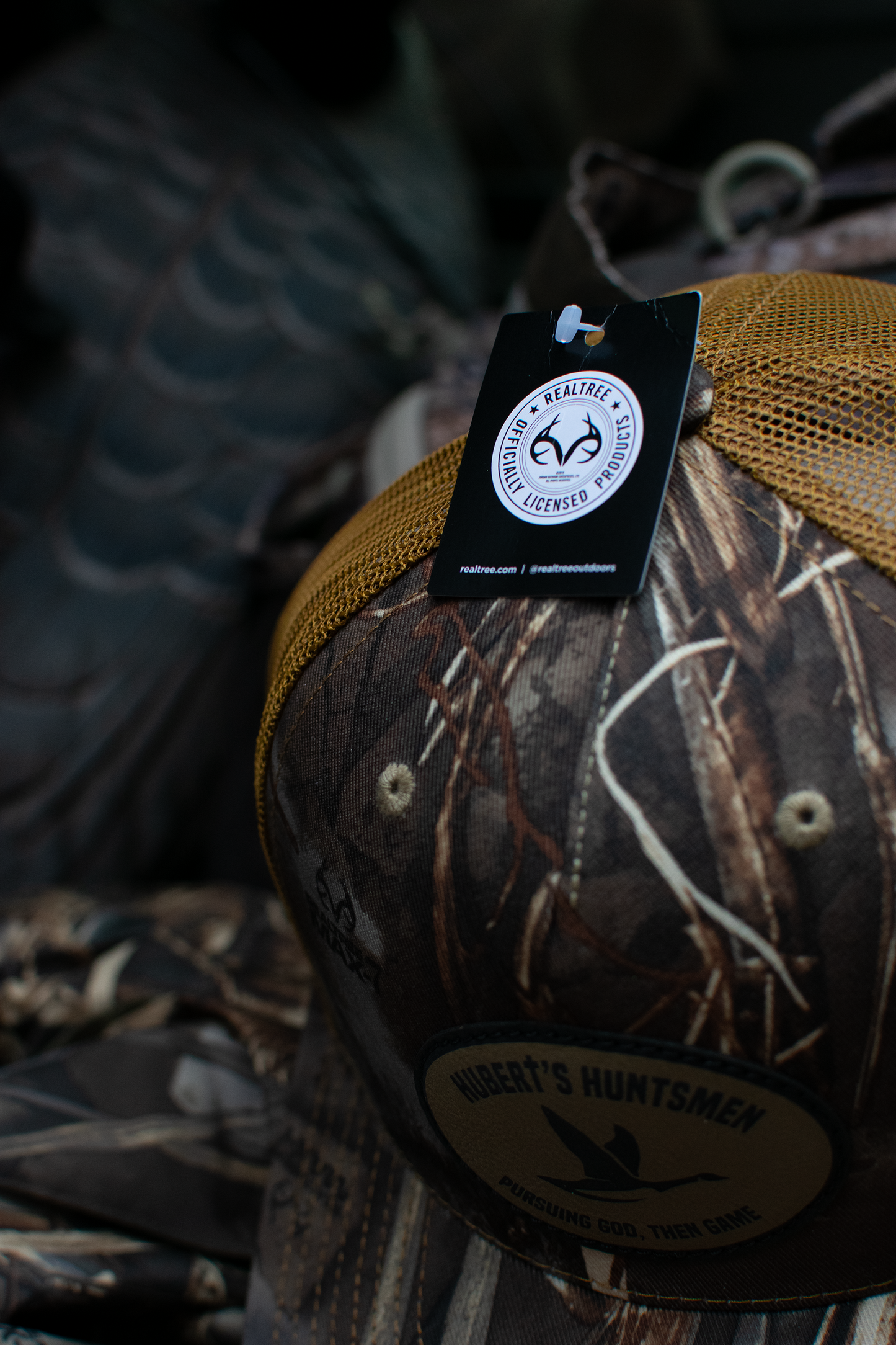ST. HUBERT'S HUNTSMAN Trucker - Goose